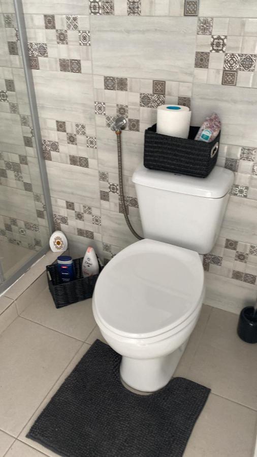 Fressh House Apartment Sincraieni Luaran gambar