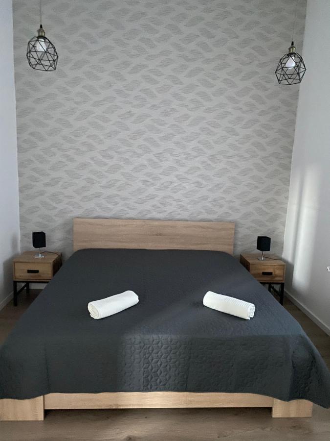 Fressh House Apartment Sincraieni Luaran gambar