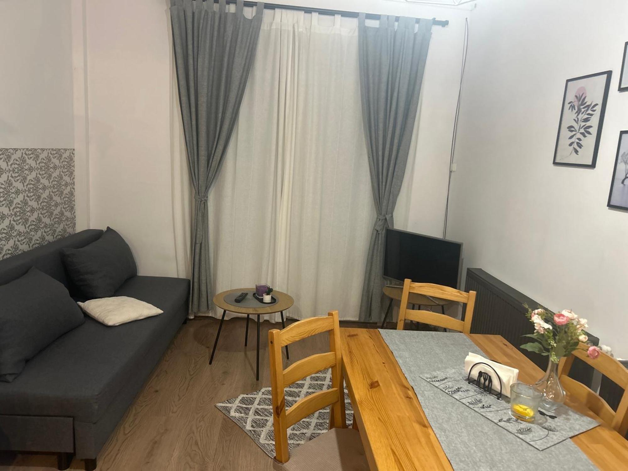 Fressh House Apartment Sincraieni Luaran gambar